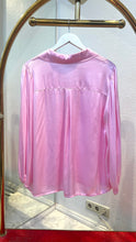 Laden Sie das Bild in den Galerie-Viewer, Satin Optik Blusen