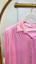 Laden Sie das Bild in den Galerie-Viewer, Satin Optik Blusen