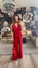 Laden Sie das Bild in den Galerie-Viewer, Jumpsuit zum wickeln/ binden, diverse Farben