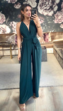 Laden Sie das Bild in den Galerie-Viewer, Jumpsuit zum wickeln/ binden, diverse Farben