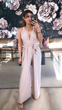 Laden Sie das Bild in den Galerie-Viewer, Jumpsuit zum wickeln/ binden, diverse Farben