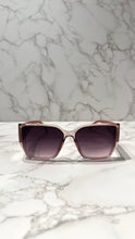 Laden Sie das Bild in den Galerie-Viewer, Eckige Sonnenbrille mit UV-Schutz Rosa
